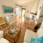 Feriehus Casa Paradiso - Seaview & Short Walk To