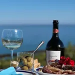Дом отдыха Casa Paradiso - Seaview & Short Walk To Коста Рей