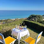Casa Paradiso - Seaview & Short Walk To *