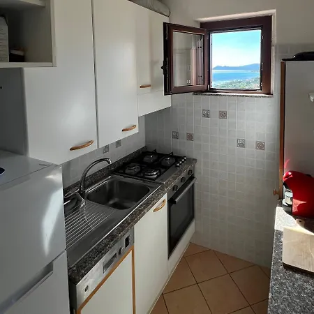Casa Paradiso - Seaview & Short Walk To * Costa Rei